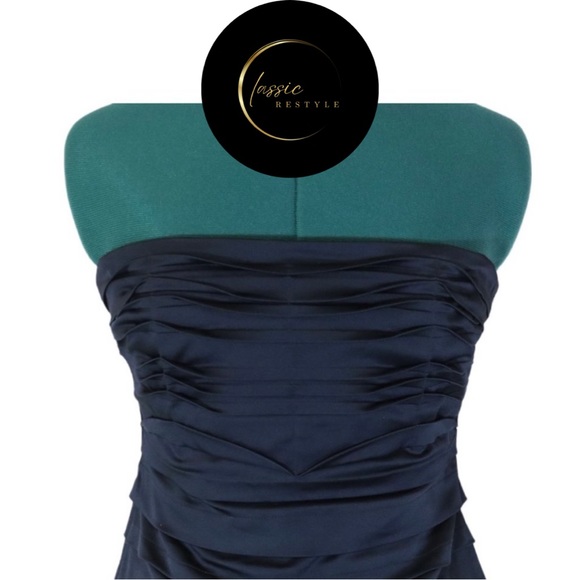BCBG Navy Blue Strapless Cocktail Dress Size 6 - Picture 2 of 8
